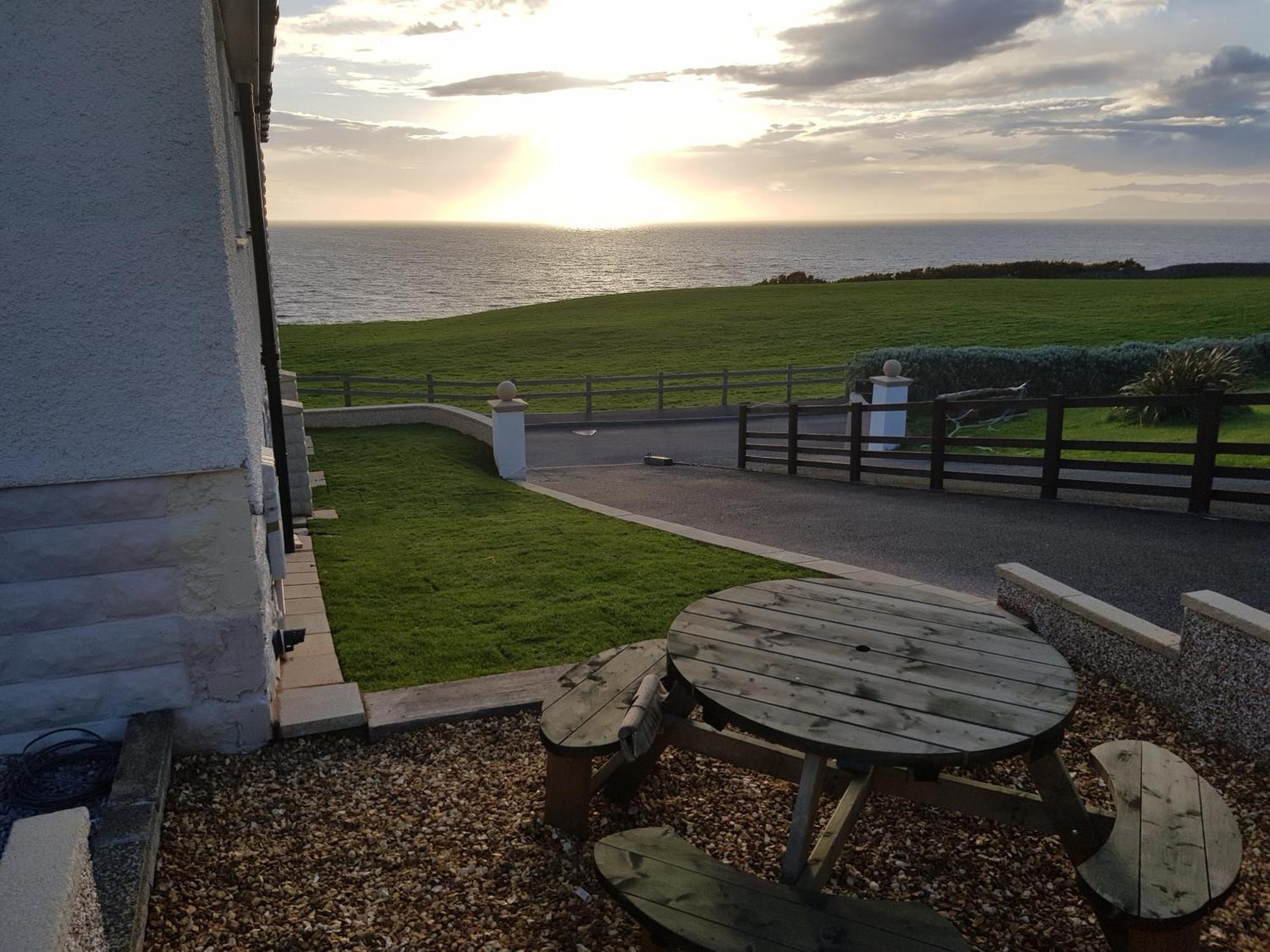 Half Moon Bay Apartment Heysham Exterior photo